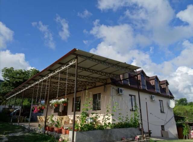 Гостевой дом У Наиры Новый Афон-3